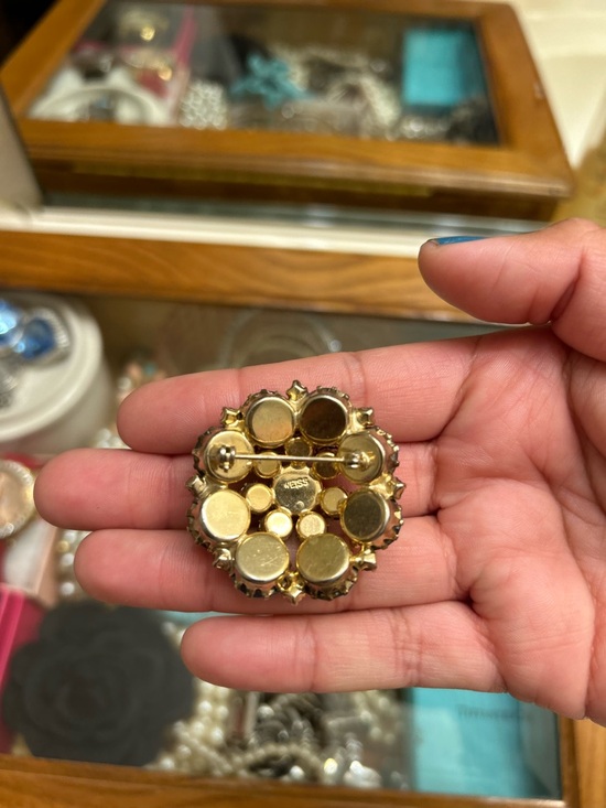 Weiss Multicolor pastel Crystal Cluster Brooch - Floral Cocktail Pin - Picture 2 of 4